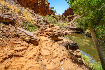hiking down in weano gorge in karijini national park, western australia 41