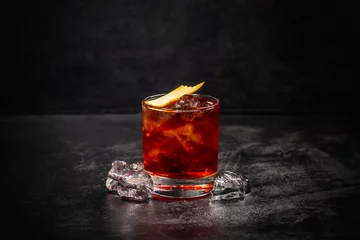 Foto op Plexiglas Glass of Negroni cocktail © Grafvision