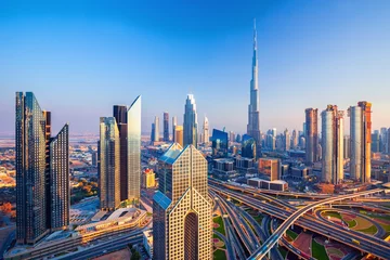 Foto op Plexiglas Geweldige skyline van het stadscentrum van Dubai bij de zonsondergang, Dubai, Verenigde Arabische Emiraten © Rastislav Sedlak SK
