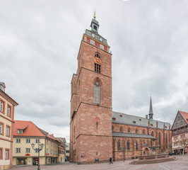 Fototapeta na wymiar Evangelische Stiftskirche am Marktplatz Neustadt an der Weinstraße Rheinland-Pfalz