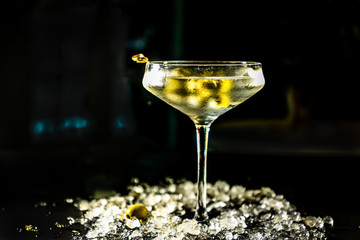 Cocktail vodka Martini vermouth James bond.