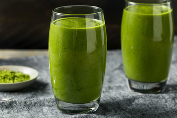 Healthy Homemade Matcha Breakfast Smoothie