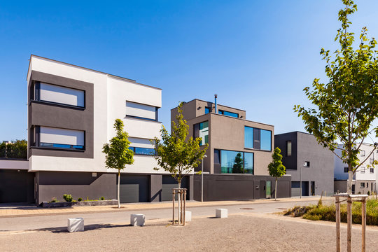 Germany, Ludwigsburg, development area with multi-family houses and one-family houses