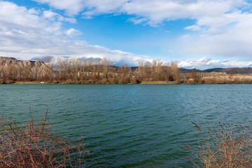 Fluss Traun mit Ufer