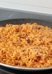 fideuá with prawns