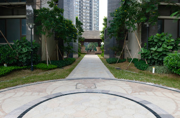 Obraz premium pathway in outdoor of a residential building