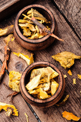 Dry medical roots