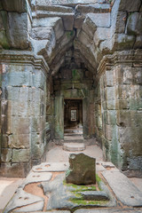 reah Khan temple, Cabodia: Interior of sanctuary P