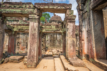 Naklejka premium Preah Khan temple, Cabodia: Inner court of the temple with beautifil carved reliefs