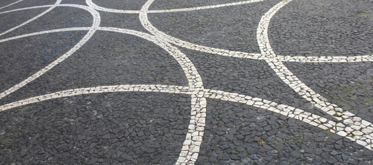Trottoir en mozaïques à Funchal - Madère / Portugal