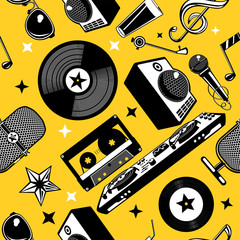 Retro music seamless pattern with vinyl disc and record. Musical background. Party vector texture.