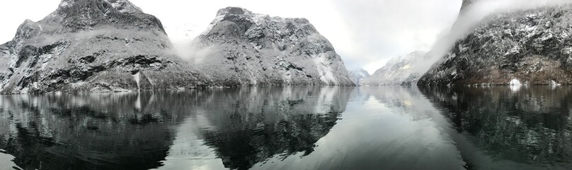 Fototapeta na wymiar winter view of naeroyfjord, norway