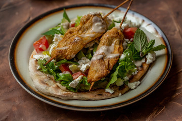 Hähnchenspieße Hummus