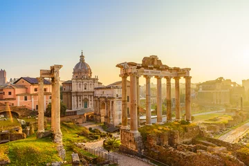 Rolgordijnen Forum Romanum in Rome, Italië met oude gebouwen en monumenten © samael334