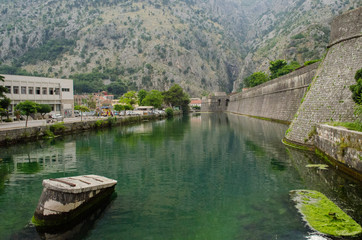 Fototapeta na wymiar moat in The Kotor