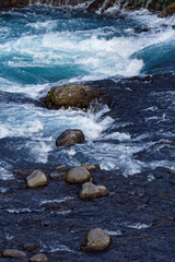 Stromschnelle beim Wasserfall Hraunafossar, Island