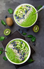 Breakfast green smoothie bowl