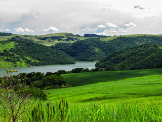 The big river running though the mountains - Paranapanema River - Palmiral - São Paulo - Brazil