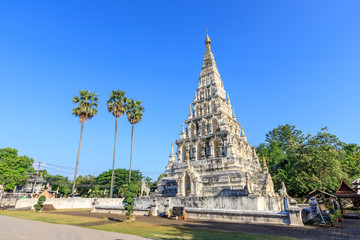 Naklejka premium Wat Chedi Liam (Ku Kham) or Temple of the Squared Pagoda in ancient city of Wiang Kum Kam, Chiang Mai, Thailand