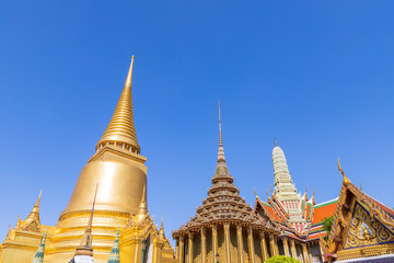 Fototapeta premium Wat Phra Kaew or the Temple of the Emerald Buddha in Grand Palace Bangkok