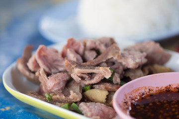 Steamed entrails beef eating with spicy dip