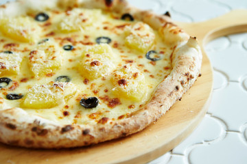 Olive and pineapple pizza 