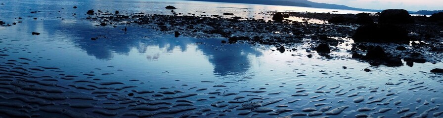 Reflecting Skyline on the Sea