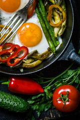 omelet vegetables food frying pan