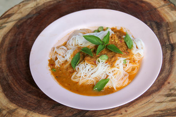 steam thai rice vermicelli with red curry and vetgetable