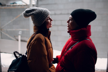 Two fwmales profile portrait