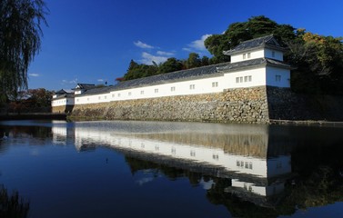 滋賀県彦根市にある彦根城周辺のお堀と佐和口多聞櫓です