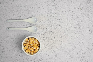 Obraz premium Bowl of sprouted chick peas