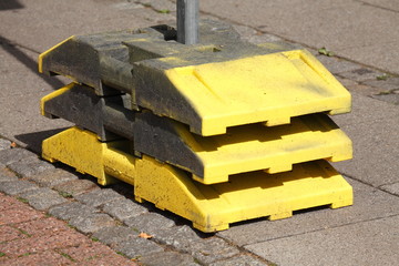 Verkehrszeichen Baustellenabsperrung