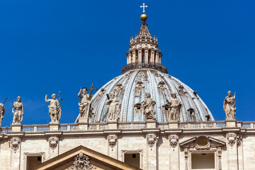 Fototapeta na wymiar St. Peter's Basilica at Saint Peter's Square in city of Rome, Vatican, Italy