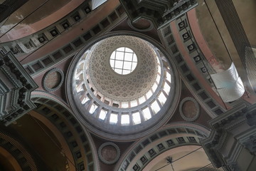 CUPOLA BASILICA SAN GAUDENZIO A NOVARA IN ITALIA
