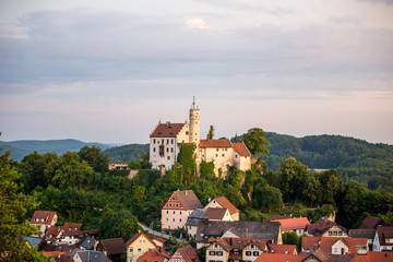 Obraz premium franconian colorful morning sunrise panorama gößweinstein
