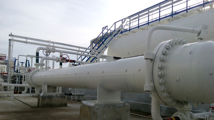 Heat exchanger in a refinery