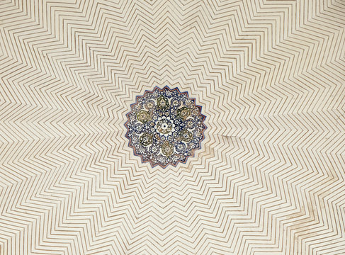 Architecture detail inside the Humayun's Tomb, built by Hamida Banu Begun in 1565-72, Delhi, India 