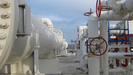 Heat exchangers for heating of oil