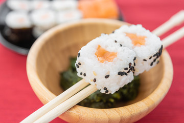Sushi, a typical Japanese food prepared with a base of rice and various raw fish such as tuna, salmon, shrimp and sea bream.