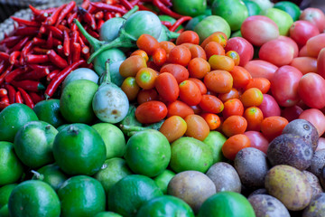 Fresh Cucumbers, Lemons and Tomatoes It is a mixture of many Thai dishes, especially Som Tam. Or papaya salad.
