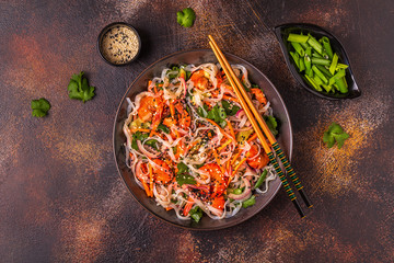 Asian salad with rice noodles, shrimp and vegetables.