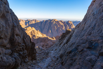 Obraz premium Amazing Sunrise at Sinai Mountain, Beautiful dawn in Egypt, Beautiful view from the mountain 