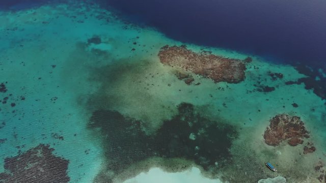 aerial view coral reef surrounding island in san blas islands guna yala panama