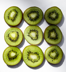 Fototapeta premium kiwi isolated on white background