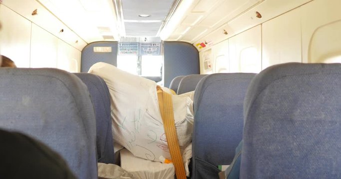 world's one of the dangerous plane ride to Lukla airport