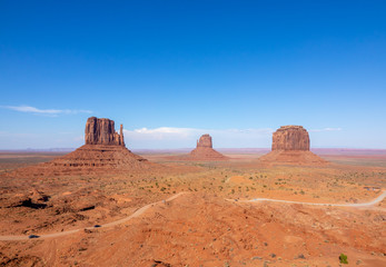 Fototapeta na wymiar Panoramic landmark view of Monument Valley in Arizona, USA