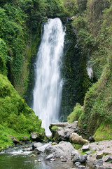 Fototapeta na wymiar Peguche cascade, Ecuador