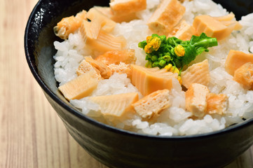 春の味覚　筍御飯