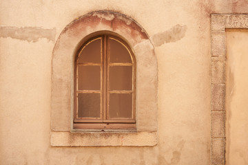Fenêtre ancienne .